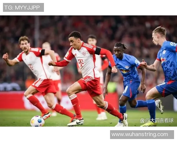 天意还是劫数?拜仁3-3战平背后的权力崩塌,8分鸿沟下的德甲变天 天意还是劫数?拜仁3-3战平背后的权力崩塌,8分鸿沟下的德甲变天